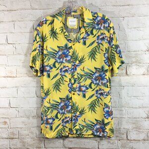 Cactus Man Ricky Singh Hawaiian Shirt Men Size Med Yellow Blue Floral Button-Up
